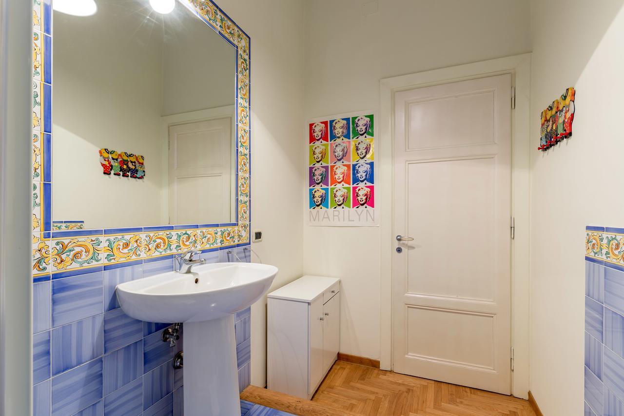 Apartment Cesi Large In Prati Rome